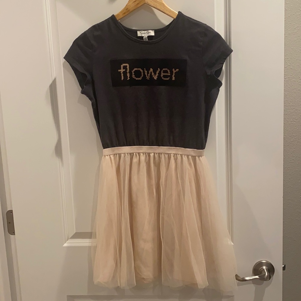 Girls dress
